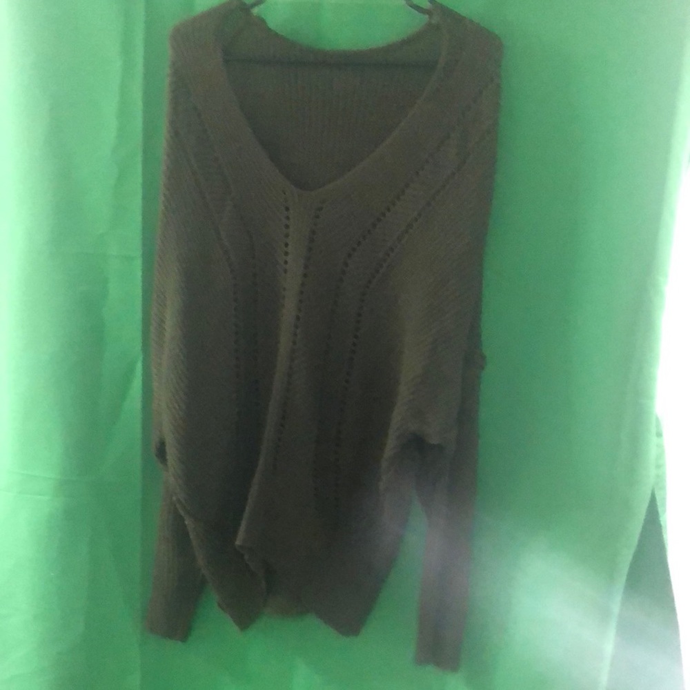 Light sweaters
